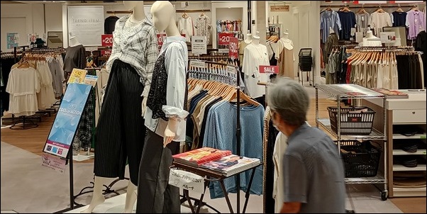 ファッションコーナー