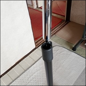 上部縦パイプを差し込む