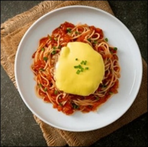 デミハンバーグとクリームパスタ