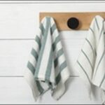 ふきん掛けよりミニハンガーが便利！まとめて干せて、落下防止に有効