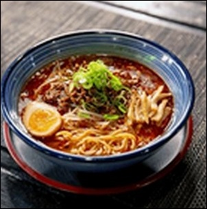 胡麻香る四川風担々麺