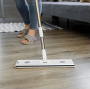 きれいな水で洗えるスリム型モップ