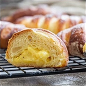 紀ノ国屋のクリームパン