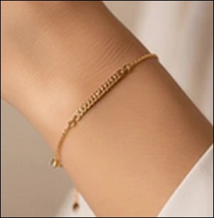 ブレスレットの金具を簡単に留められるスティック