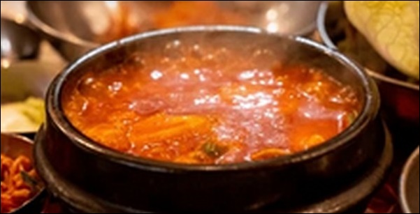 【ラヴィット】キムチ鍋の素ランキング10！体が温まる一品です。