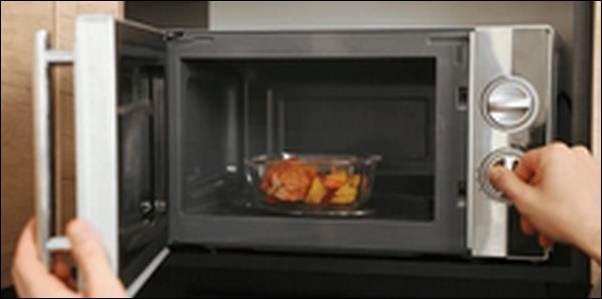 料理を楽にする道具！食材をのせてレンジで加熱するだけ【TV紹介】