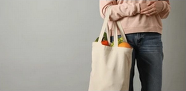 レジ袋持ち手痛い人必見！取付けるだけで両手が空きます【TV紹介】