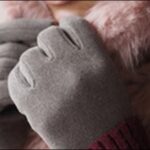 指先冷える人必見！効率よく温められる電熱手袋が人気【TV紹介】