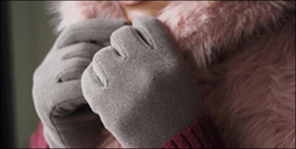 指先冷える人必見！効率よく温められる電熱手袋が人気【TV紹介】