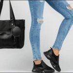 靴持ち運びバッグお勧め！においを閉じ込め漏れにくい【TV紹介】