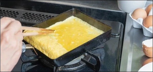 卵焼き簡単時短グッズ！溶く・巻く・切るが1本でできる【TV紹介】