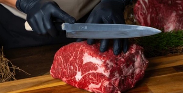 肉綺麗に切る方法！食材のカーブに刃先が密着する包丁【TV紹介】